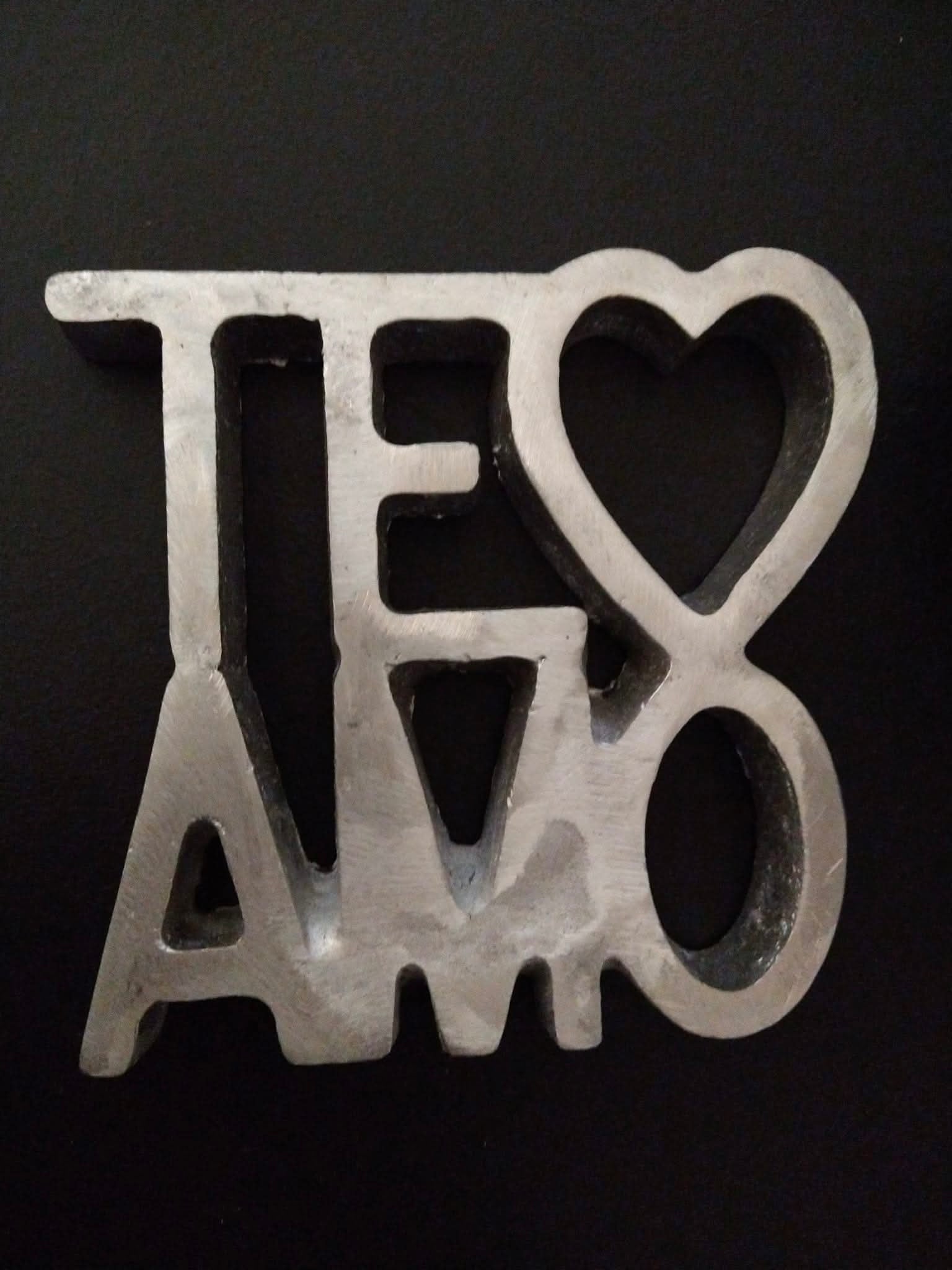 Te Amo 6in- Molde para Buñuelo de Viento