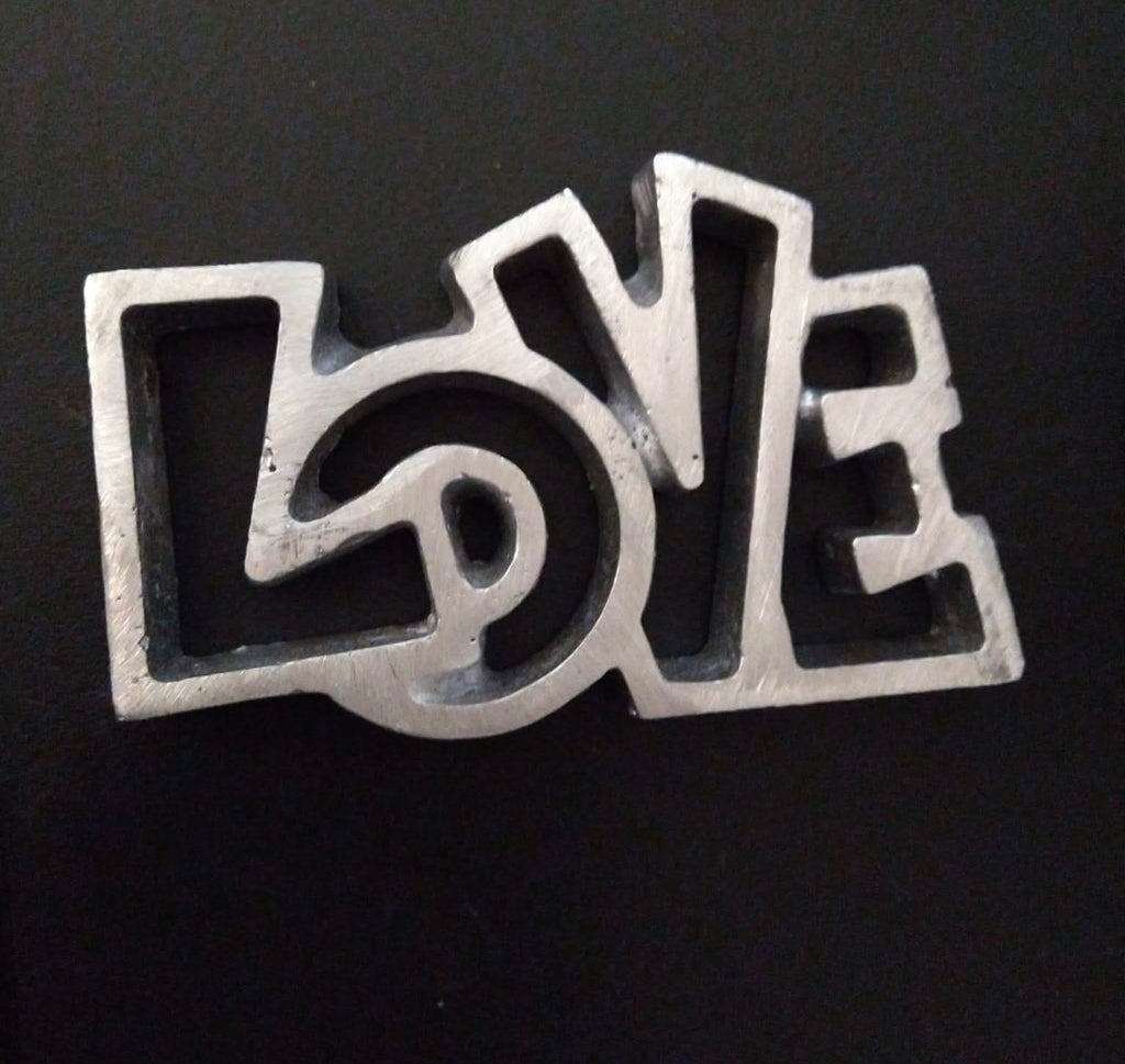Love 5.5 in- Molde para Buñuelo de Viento